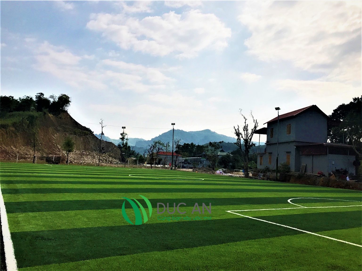 Dự án sân bóng đá cỏ nhân tạo tại Kỳ Sơn – Hòa Bình
