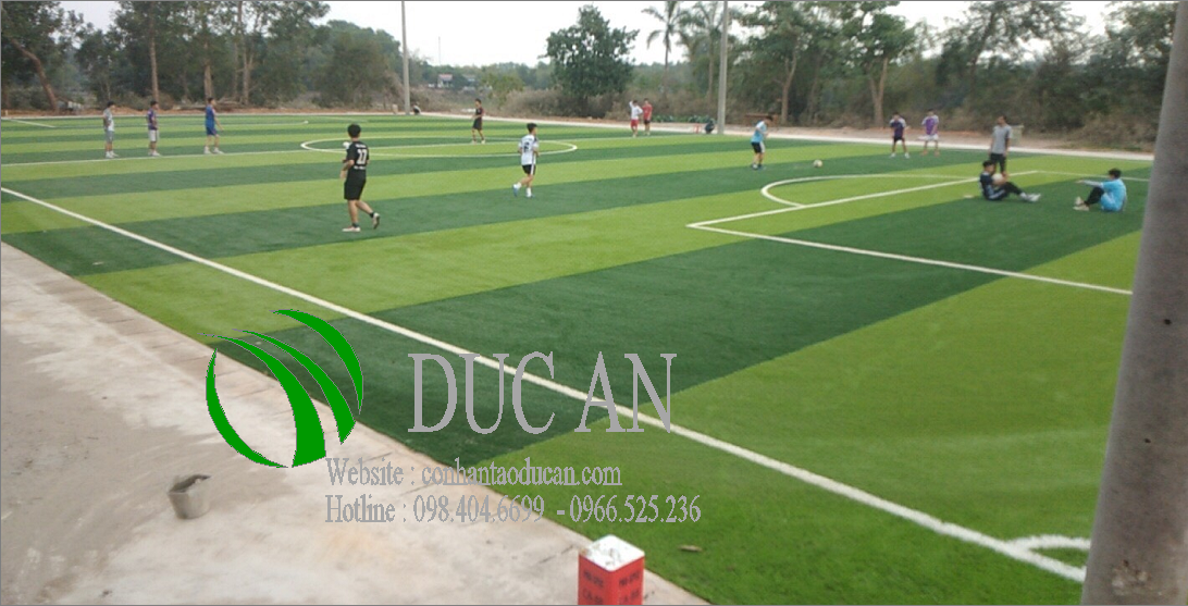 Sân bóng đá cỏ nhân tạo trường THPT Gang Thép – Thái Nguyên